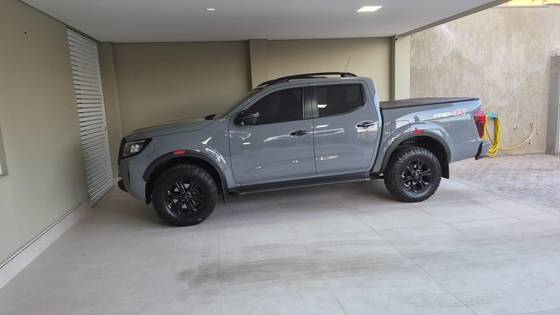 NISSAN FRONTIER 2.3 16V TURBO DIESEL PRO4X CD 4X4 AUTOMÁTICO